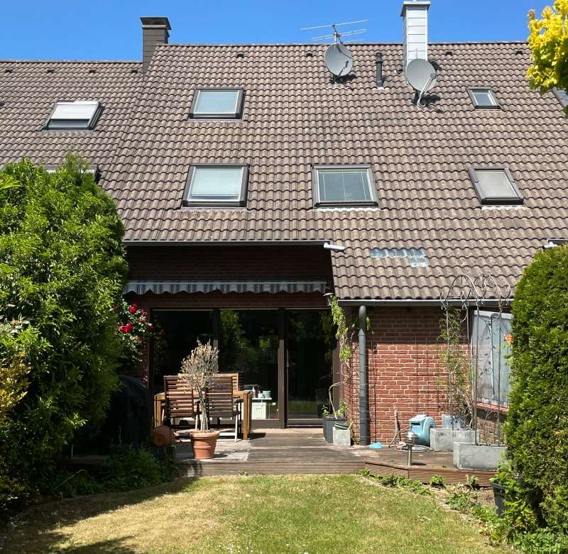 Ansicht vom Garten aus - Reihenmittelhaus in 51467 Bergisch Gladbach - Hebborn mit 128m² kaufen