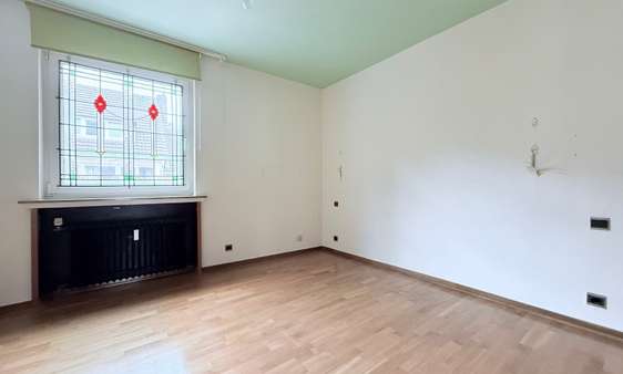 Zimmer - Etagenwohnung in 50676 Köln - Altstadt-Süd mit 93m² kaufen