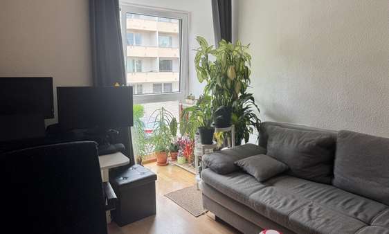 Wohnbereich - Etagenwohnung in 53115 Bonn Endenich mit 23m² kaufen