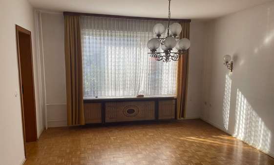Zimmer Zimmer - Einfamilienhaus in 51107 Köln mit 137m² kaufen