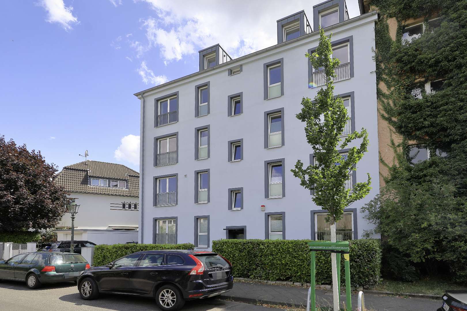 Vorderansicht Vorderansicht - Maisonette-Wohnung in 40547 Düsseldorf mit 174m² kaufen