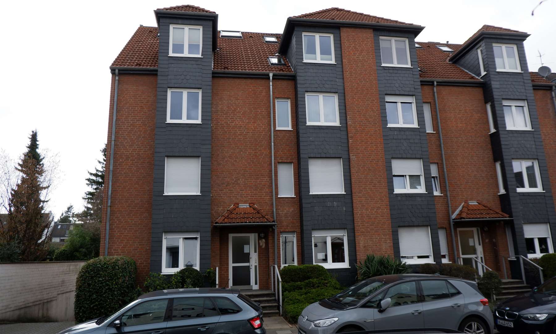 Vorderansicht Vorderansicht - Etagenwohnung in 51069 Köln mit 112m² kaufen