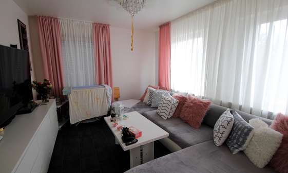 Wohnzimmer Wohnzimmer - Wohn- / Geschäftshaus in 53127 Bonn mit 65m² kaufen