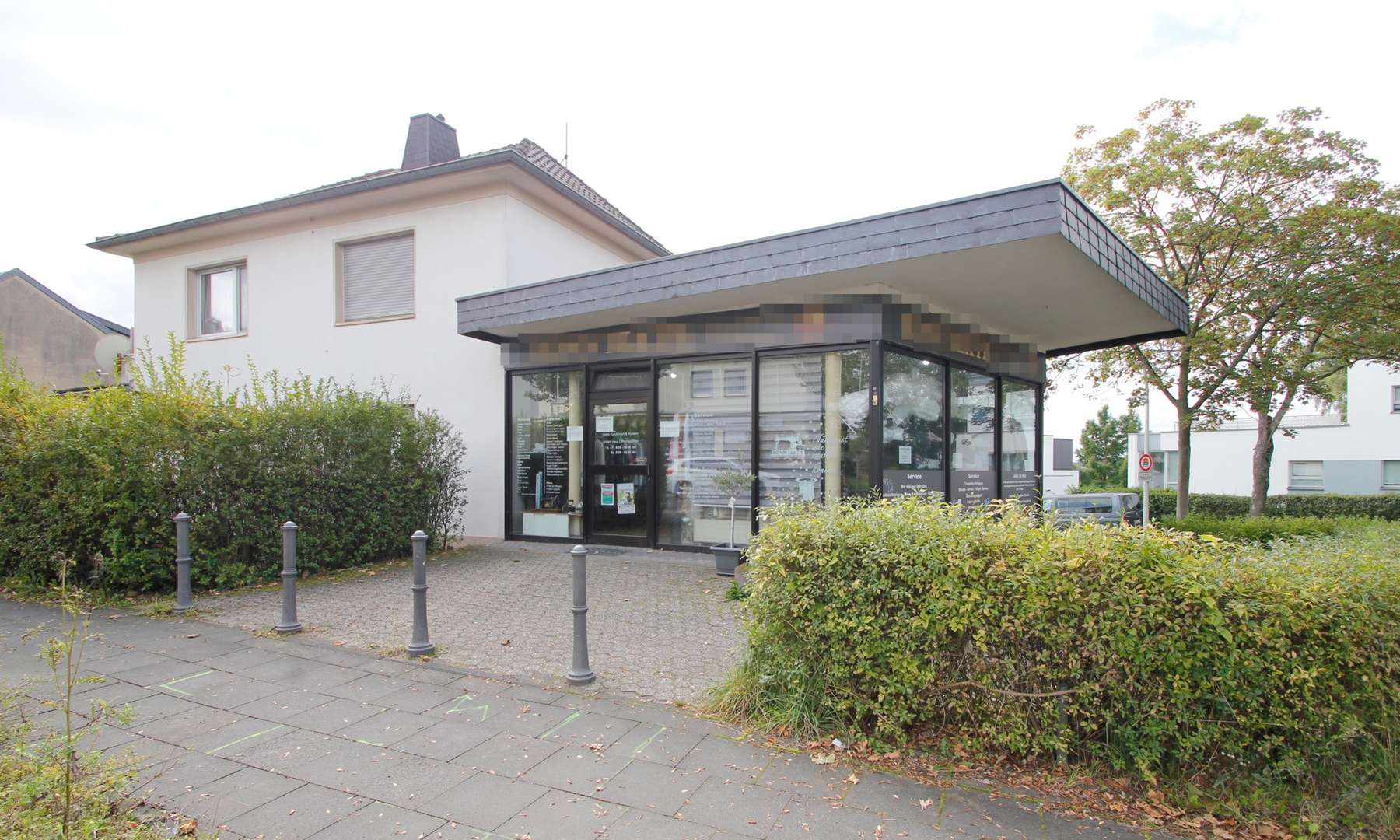Vorderansicht Vorderansicht - Wohn- / Geschäftshaus in 53127 Bonn mit 65m² kaufen