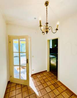 Diele Diele - Erdgeschosswohnung in 53177 Bonn mit 144m² kaufen