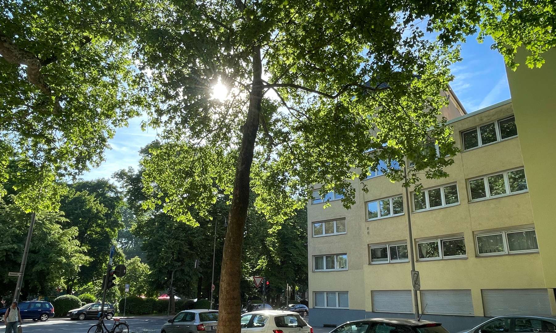 Vorderansicht Vorderansicht - Etagenwohnung in 50674 Köln mit 68m² kaufen