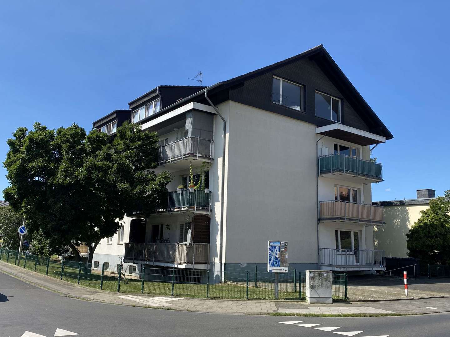 Vorderansicht Vorderansicht - Mehrfamilienhaus in 50129 Bergheim mit 1066m² kaufen