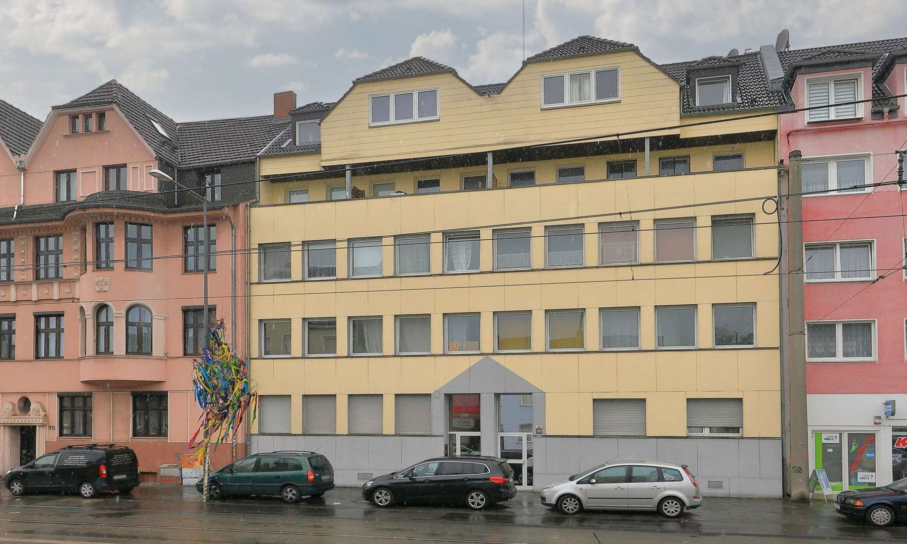 Vorderansicht Vorderansicht - Dachgeschosswohnung in 50737 Köln mit 84m² als Kapitalanlage kaufen