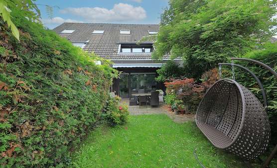 Rückansicht Rückansicht - Einfamilienhaus in 50996 Köln mit 110m² als Kapitalanlage kaufen