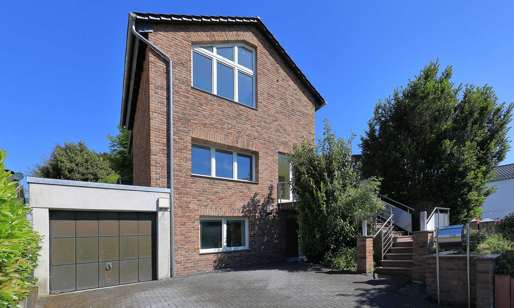 Vorderansicht Vorderansicht - Einfamilienhaus in 51377 Leverkusen mit 174m² kaufen
