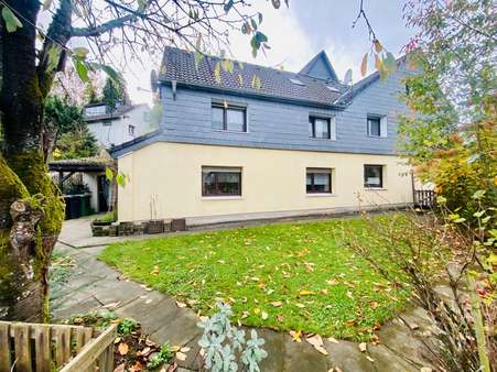 Seitenansicht - Einfamilienhaus in 51515 Kürten mit 344m² kaufen