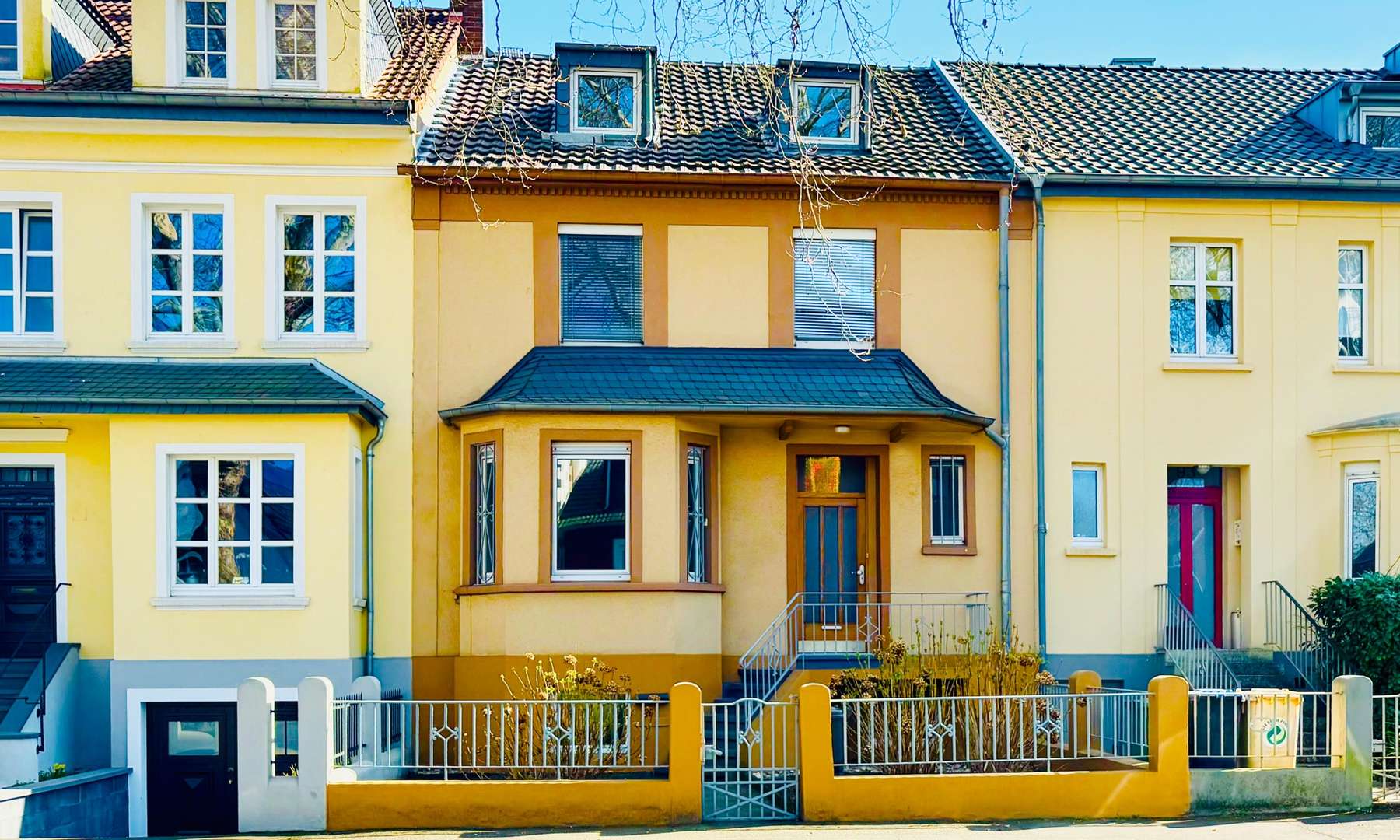 Vorderansicht Vorderansicht - Einfamilienhaus in 53175 Bonn mit 132m² kaufen