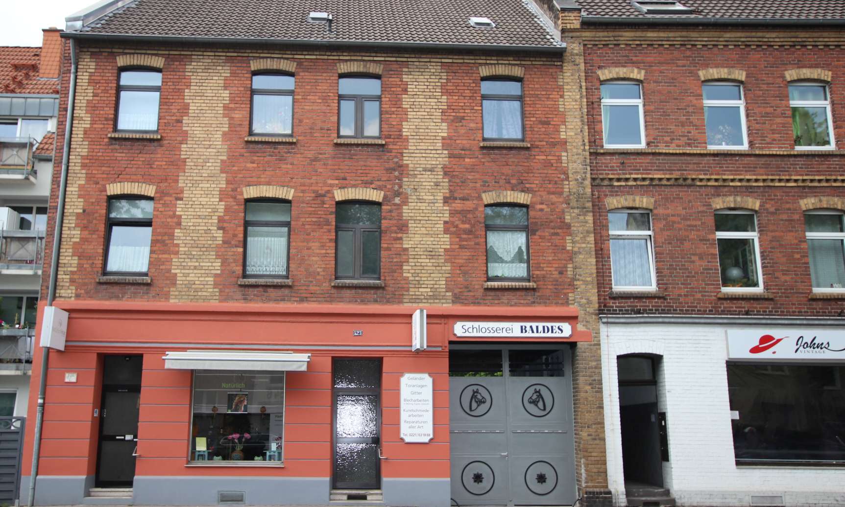 Vorderansicht Vorderansicht - Wohn- / Geschäftshaus in 51067 Köln mit 233m² als Kapitalanlage kaufen
