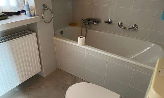 Bad Bad - Einfamilienhaus in 53819 Neunkirchen-Seelscheid mit 72m² kaufen