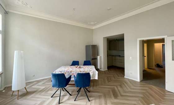 Wohnzimmer Wohnzimmer - Erdgeschosswohnung in 53111 Bonn mit 87m² kaufen