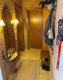 Diele Diele - Zweifamilienhaus in 53229 Bonn mit 99m² als Kapitalanlage kaufen