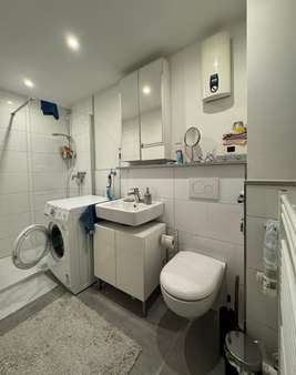 Badezimmer - Etagenwohnung in 50674 Köln mit 66m² als Kapitalanlage kaufen