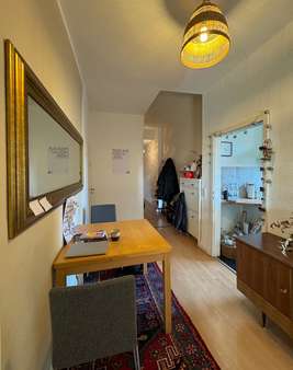 Flur - Etagenwohnung in 50674 Köln mit 66m² als Kapitalanlage kaufen