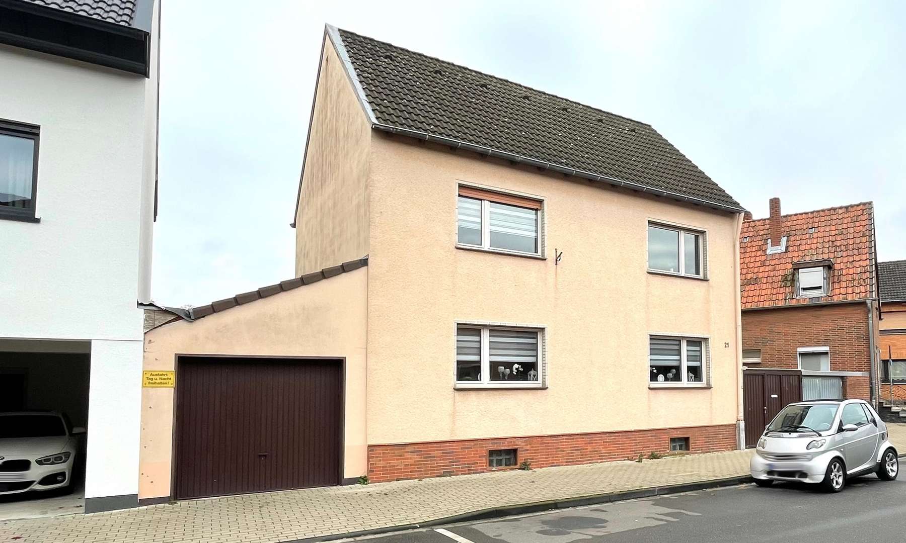Vorderansicht Vorderansicht - Einfamilienhaus in 50129 Bergheim mit 94m² kaufen