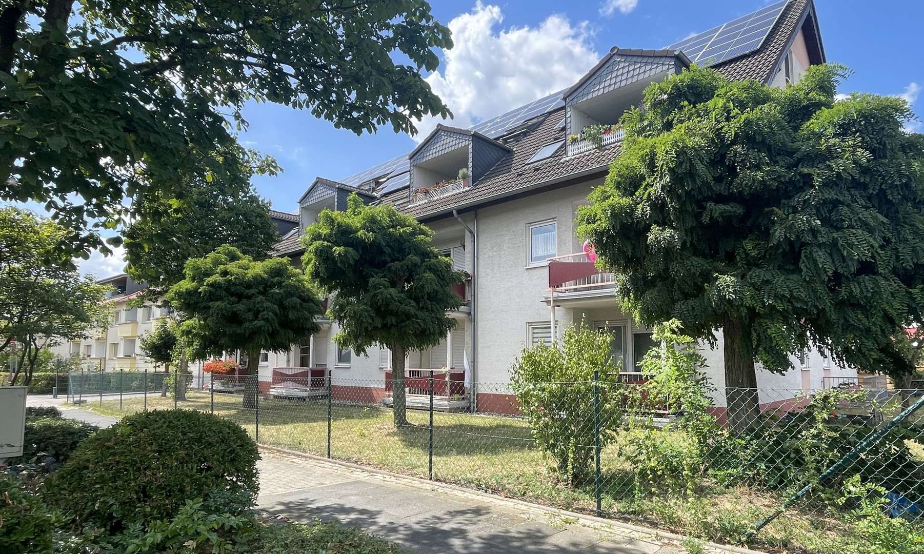 Rückansicht Rückansicht - Mehrfamilienhaus in 51371 Leverkusen mit 896m² als Kapitalanlage kaufen