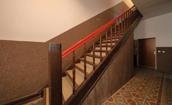 Treppenhaus Treppenhaus - Mehrfamilienhaus in 50733 Köln mit 337m² kaufen