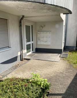 Hauseingangsbereich - Etagenwohnung in 53842 Troisdorf mit 89m² kaufen