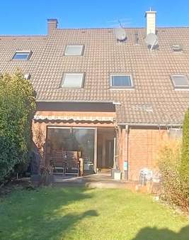 Ansicht Garten Ansicht Garten - Reihenmittelhaus in 51467 Bergisch Gladbach mit 128m² kaufen