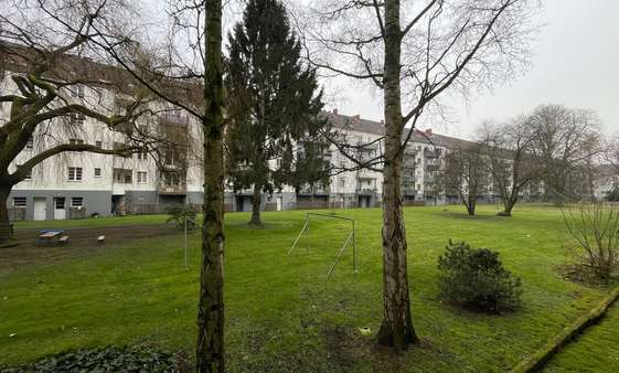 Rückansicht Rückansicht - Wohnung in 50969 Köln mit 79m² als Kapitalanlage kaufen