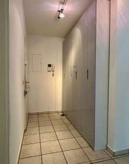 Diele Diele - Etagenwohnung in 51069 Köln mit 81m² kaufen