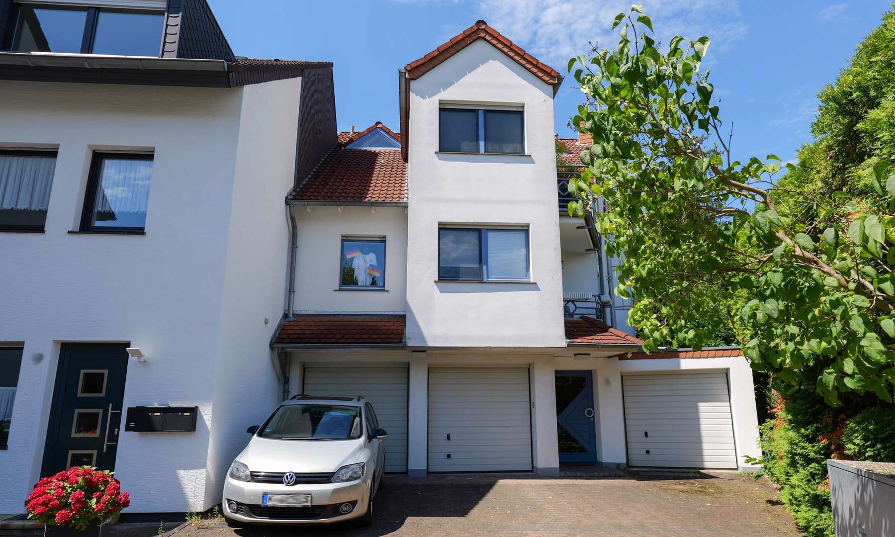 Vorderansicht Vorderansicht - Etagenwohnung in 51069 Köln mit 81m² kaufen