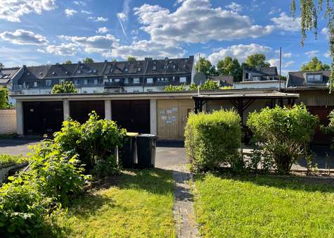 Garagen Garagen - Mehrfamilienhaus in 51061 Köln mit 227m² als Kapitalanlage kaufen