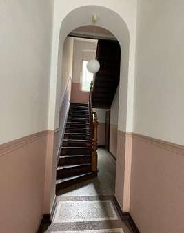 Treppenhaus Treppenhaus - Wohn- / Geschäftshaus in 50672 Köln mit 205m² als Kapitalanlage kaufen