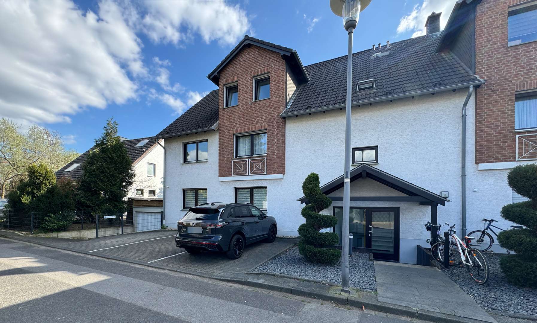 Vorderansicht Vorderansicht - Etagenwohnung in 51147 Köln / Grengel mit 84m² kaufen
