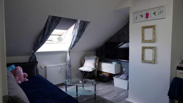 Zimmer Zimmer - Dachgeschosswohnung in 51143 Köln / Langel mit 44m² als Kapitalanlage kaufen