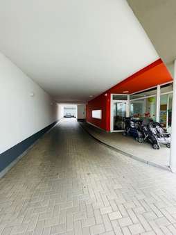 Durchgang Innenhof Durchgang Innenhof - Appartement in 50733 Köln mit 46m² als Kapitalanlage kaufen