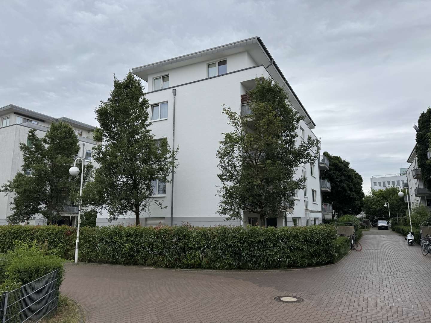 Vorderansicht Vorderansicht - Erdgeschosswohnung in 50939 Köln mit 53m² kaufen