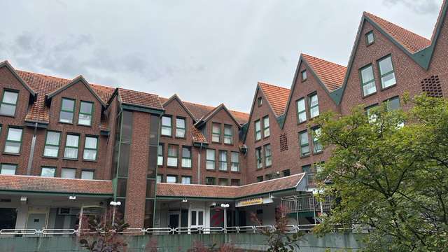 Vorderansicht Vorderansicht - Etagenwohnung in 50354 Hürth / Efferen mit 72m² kaufen