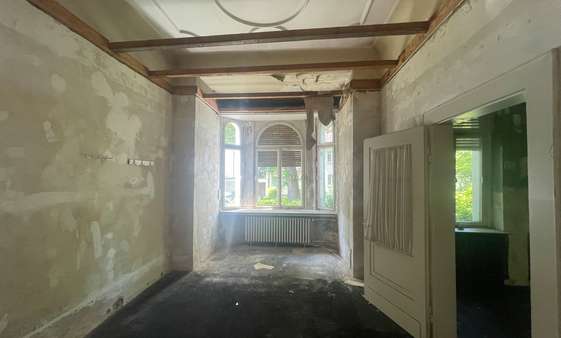 Erdgeschoss - Einfamilienhaus in 53173 Bonn mit 262m² kaufen