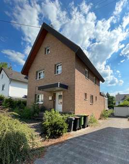 Vorderansicht Vorderansicht - Einfamilienhaus in 53757 Sankt Augustin / Hangelar mit 170m² kaufen