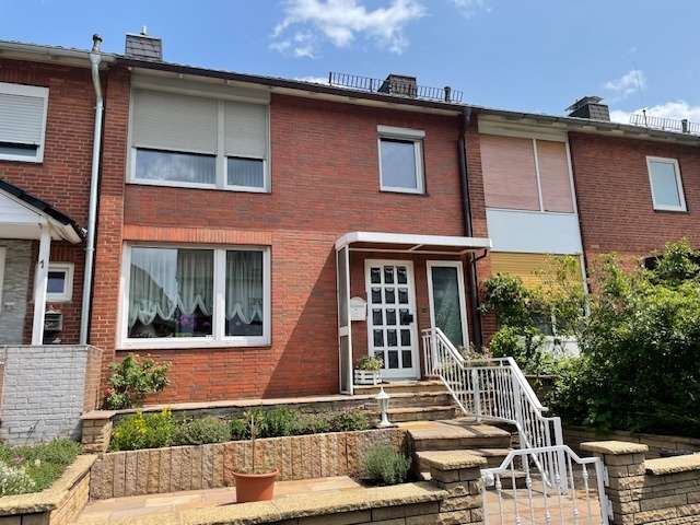 Vorderansicht - Reihenmittelhaus in 51147 Köln / Lind mit 101m² kaufen