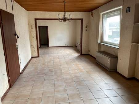 Wohn- Esszimmer - Zweifamilienhaus in 53332 Bornheim - Sechtem mit 195m² kaufen