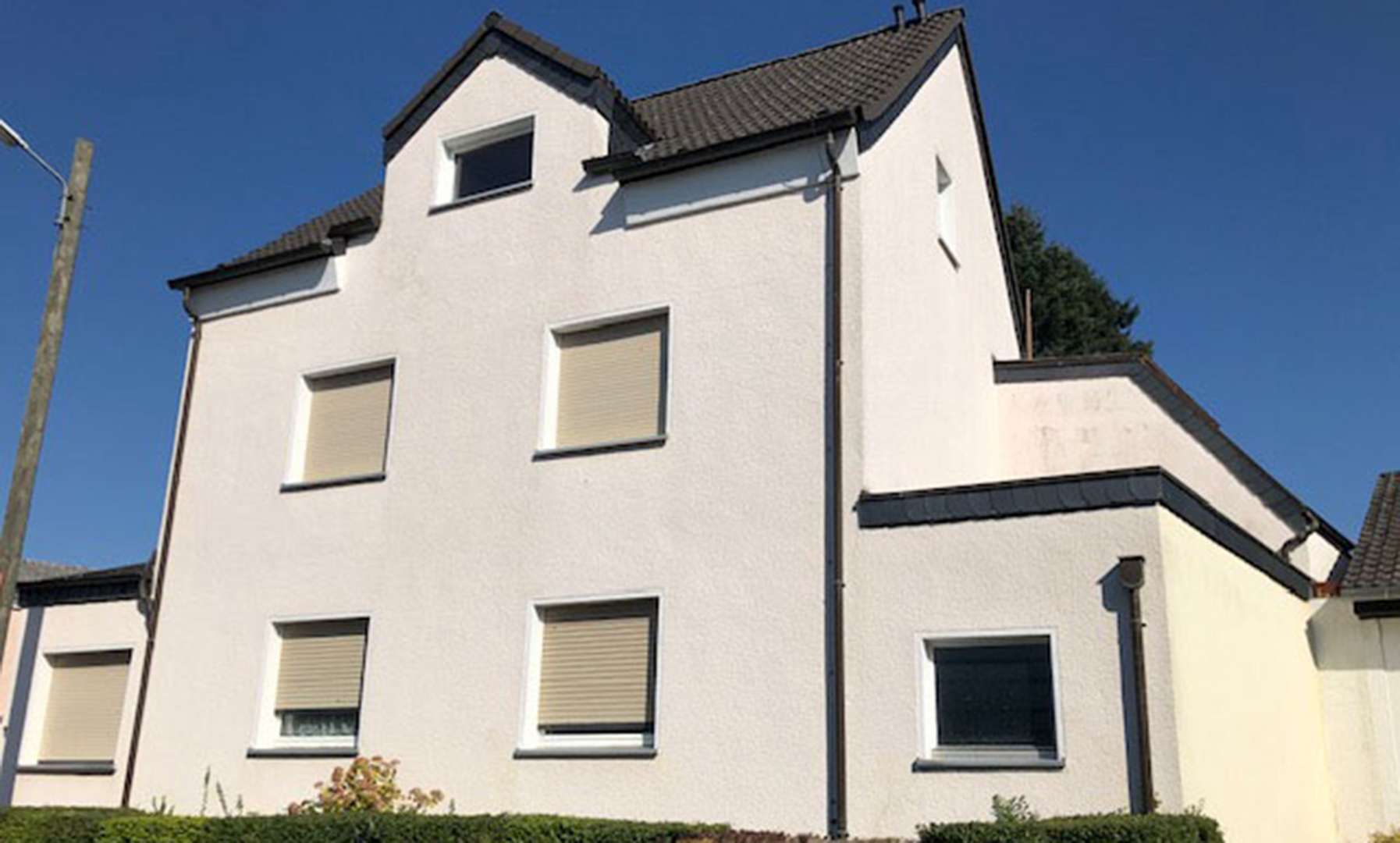 Vorderansicht - Zweifamilienhaus in 53332 Bornheim - Sechtem mit 195m² kaufen