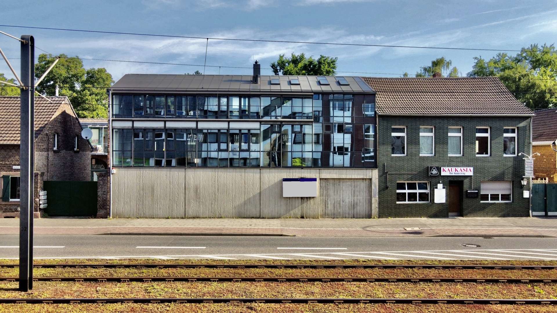 Vorderansicht - Bürohaus in 50859 Köln / Weiden mit 0m² kaufen