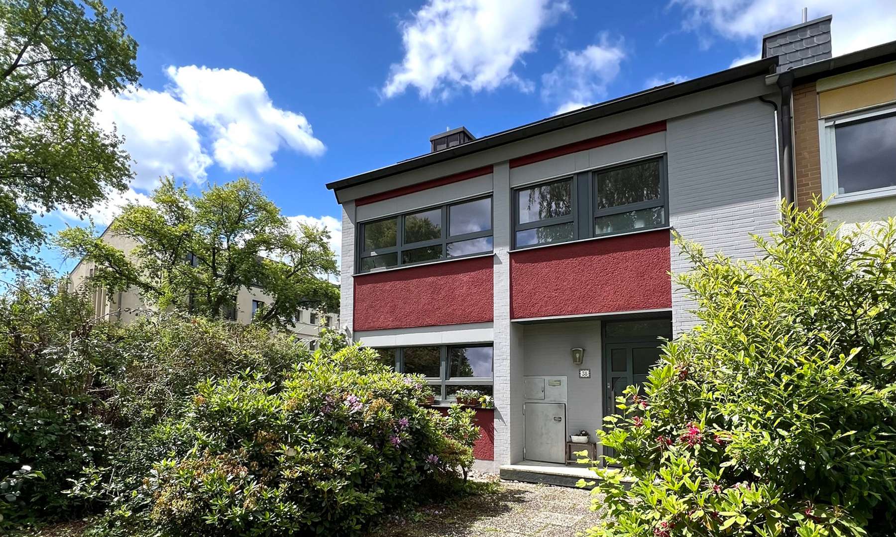 Vorderansicht - Reiheneckhaus in 53127 Bonn mit 114m² kaufen