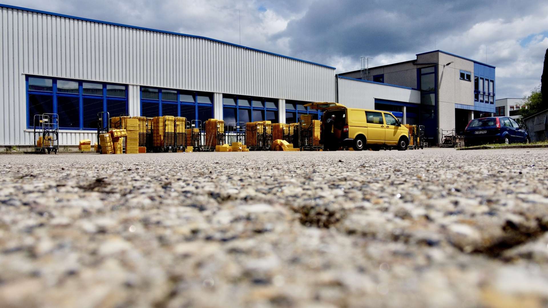 Seitenansicht Halle Seitenansicht Halle - Halle in 50858 Köln / Marsdorf mit 2794m² kaufen