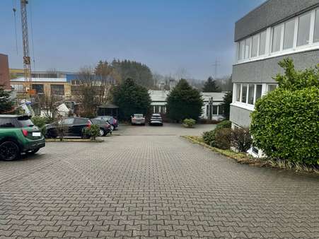 Ansicht Hofeinfahrt - Bürohaus in 42855 Remscheid mit 118m² kaufen