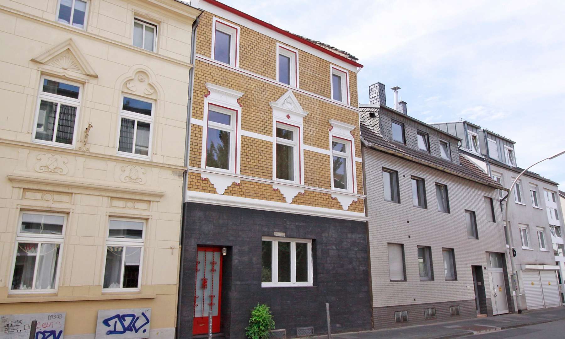 Vorderansicht - Einfamilienhaus in 53129 Bonn / Dottendorf mit 108m² kaufen