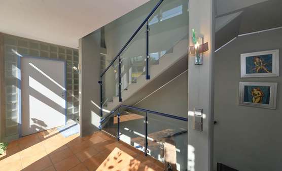 Entré - Einfamilienhaus in 40699 Erkrath / Unterfeldhaus mit 194m² kaufen