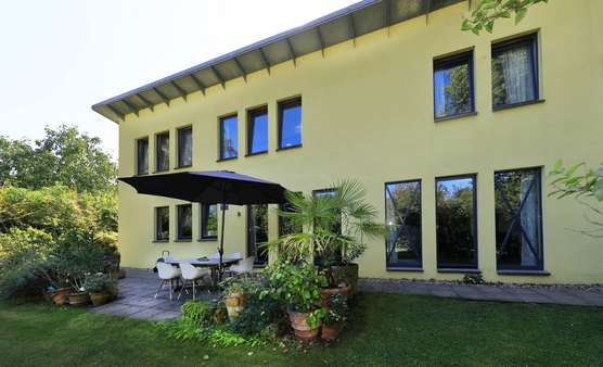 Rückansicht - Einfamilienhaus in 40699 Erkrath / Unterfeldhaus mit 194m² kaufen