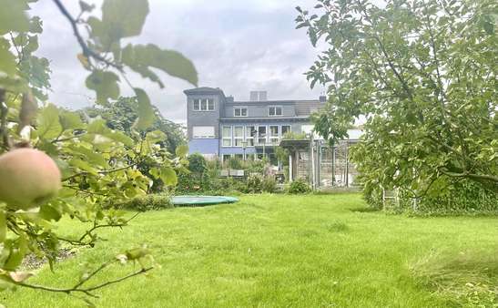 Gartenblick - Einfamilienhaus in 52249 Eschweiler / Weisweiler mit 410m² kaufen